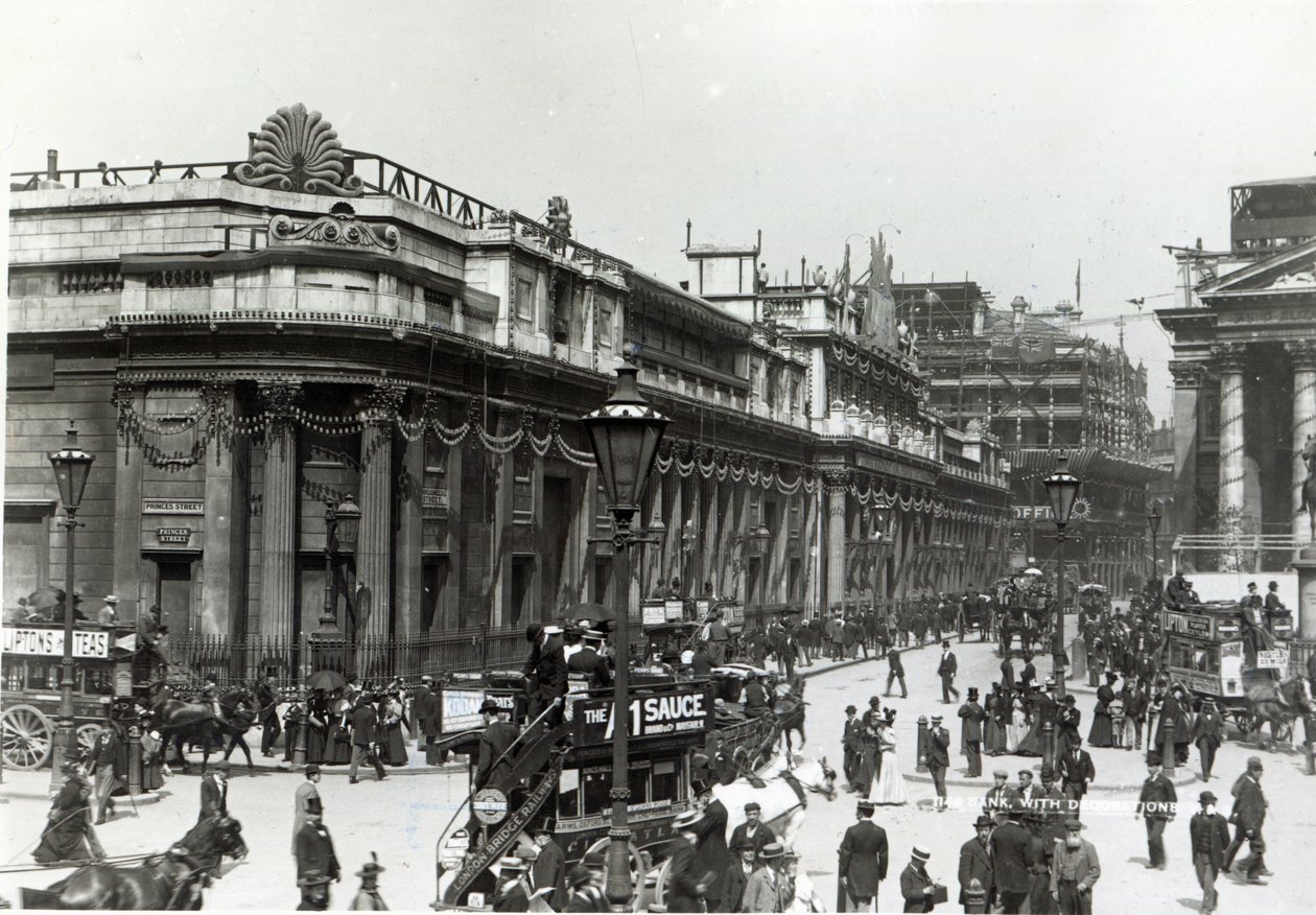 Bank of England dekorerade för drottning Victorias diamantjubileum, 1897 av English Photographer
