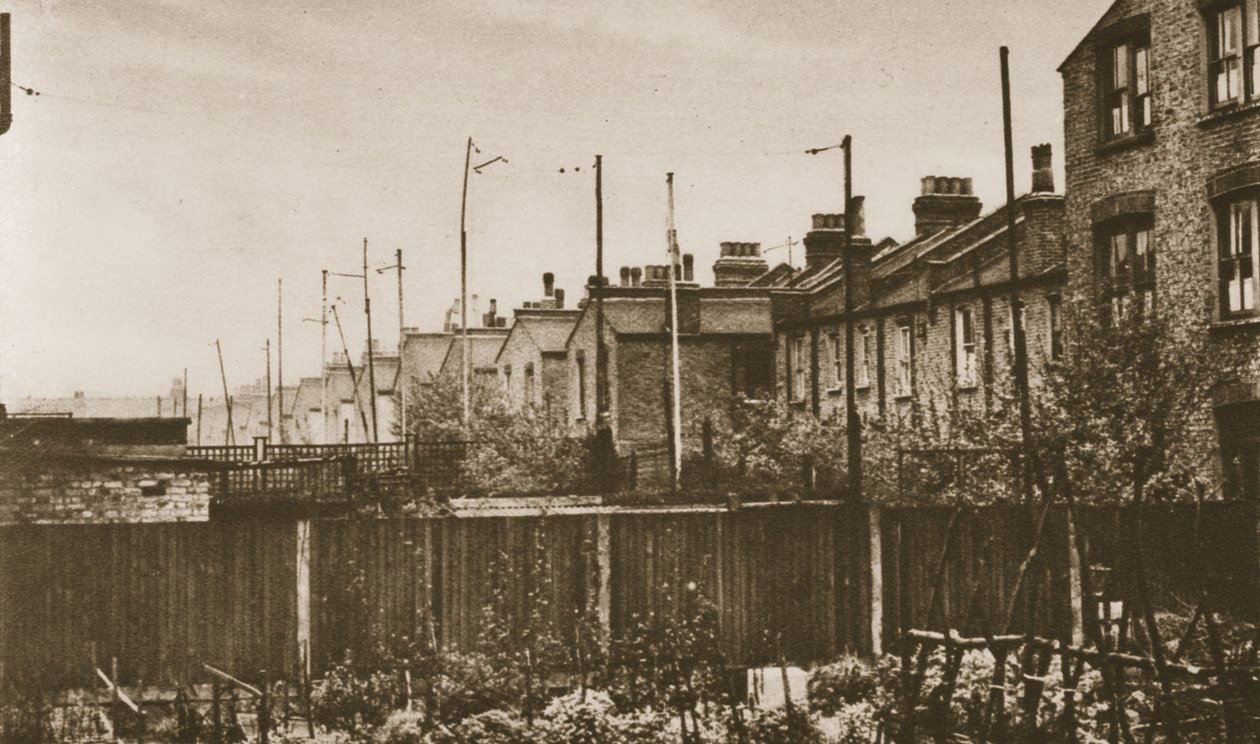The aerials of suburbia, från Wonderful London, publicerad 1926-27 (fotogravyr) av English Photographer