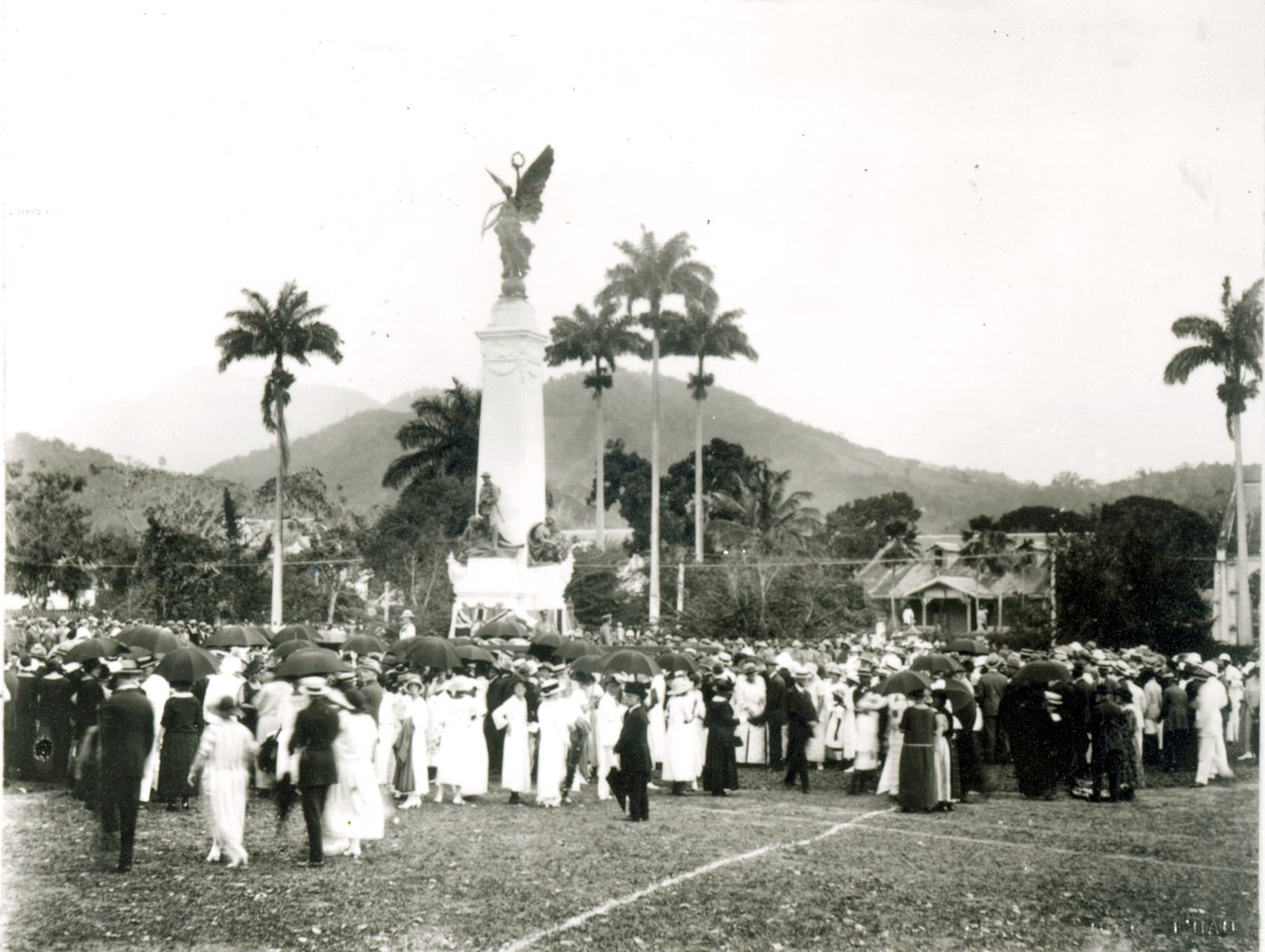 Avtäckning av krigsminnesmärke, Port of Spain, Trinidad, 1920 av English Photographer