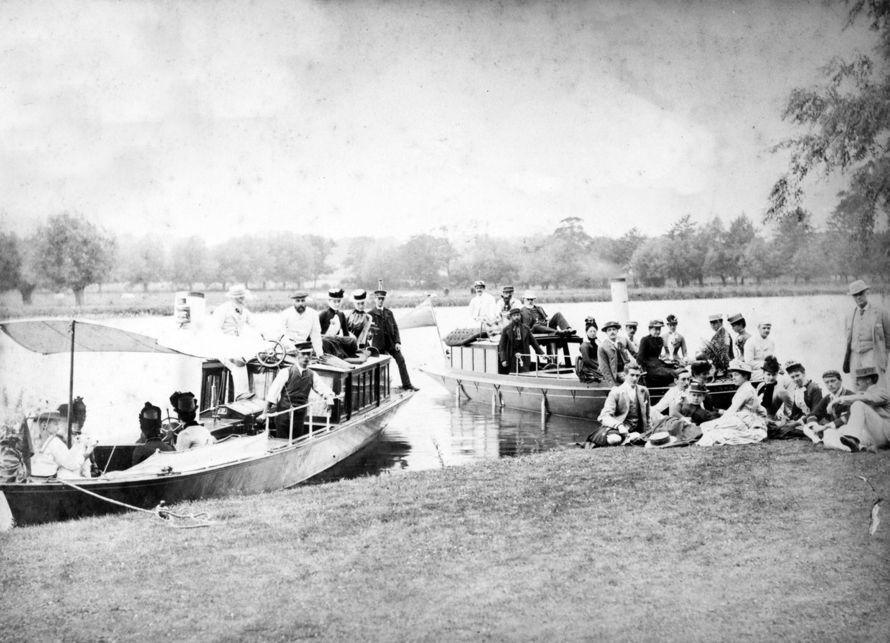 Victorian River Steamer Excursion, ca 1890 av English Photographer