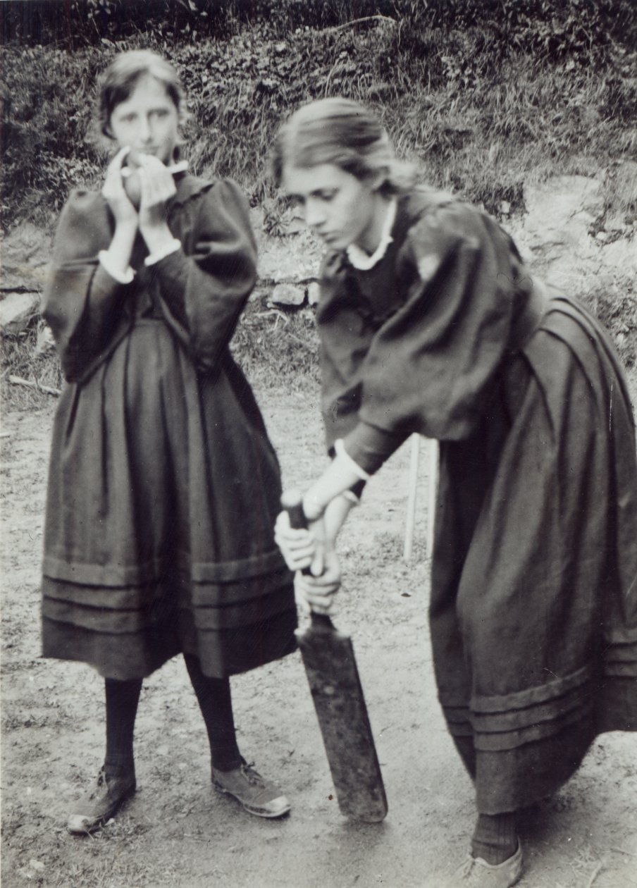 Virginia och Vanessa Stephen, i St. Ives, 1894 av English Photographer