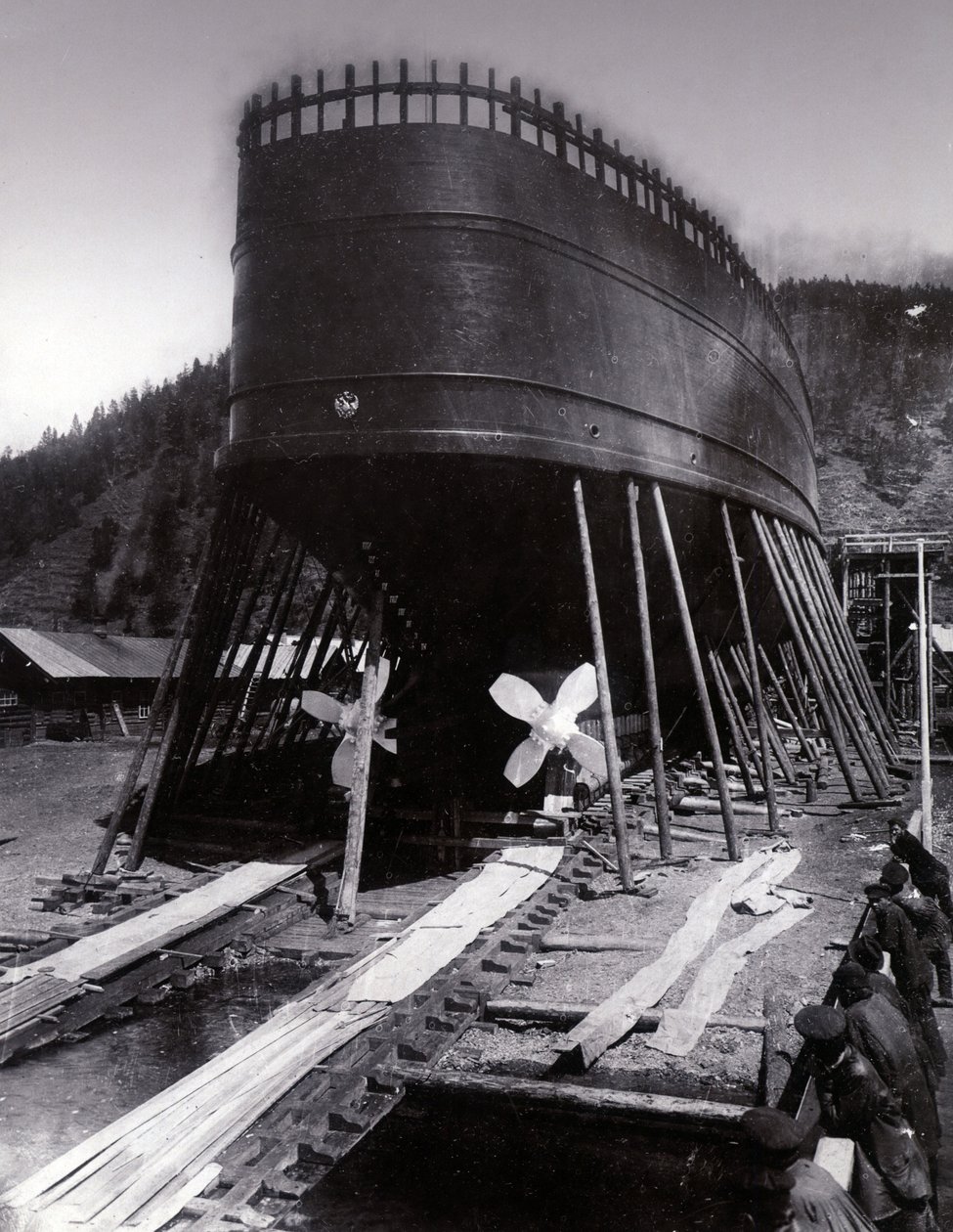 Gård nr. 647, Baikal. Visar en aktervy av den isbrytande tågfärjeångaren Baikal på stockarna av English Photographer