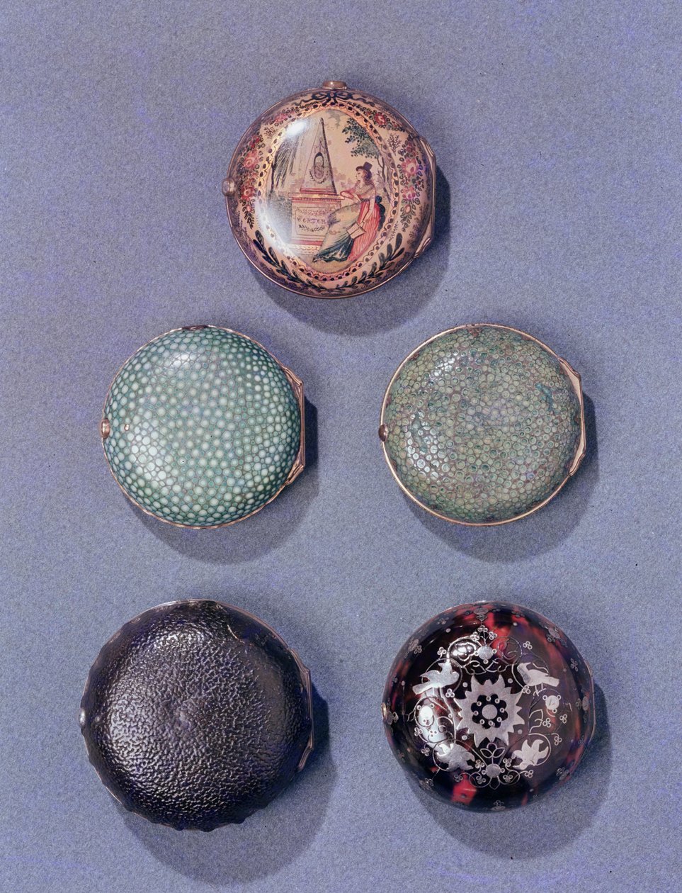 Samling av klockfodral, 1700-tal (horn, sköldpaddsskal, shagreen) horn, hornsköldpadda av English School