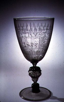 Diamantspetsgraverad bägare av Giacomo Verzelini, London, 1583 (glas) av English School