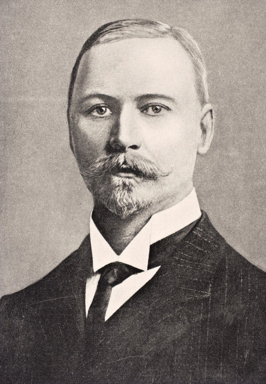 Jan Christiaan Smuts alivyoonekana mwaka wa 1915, kutoka 