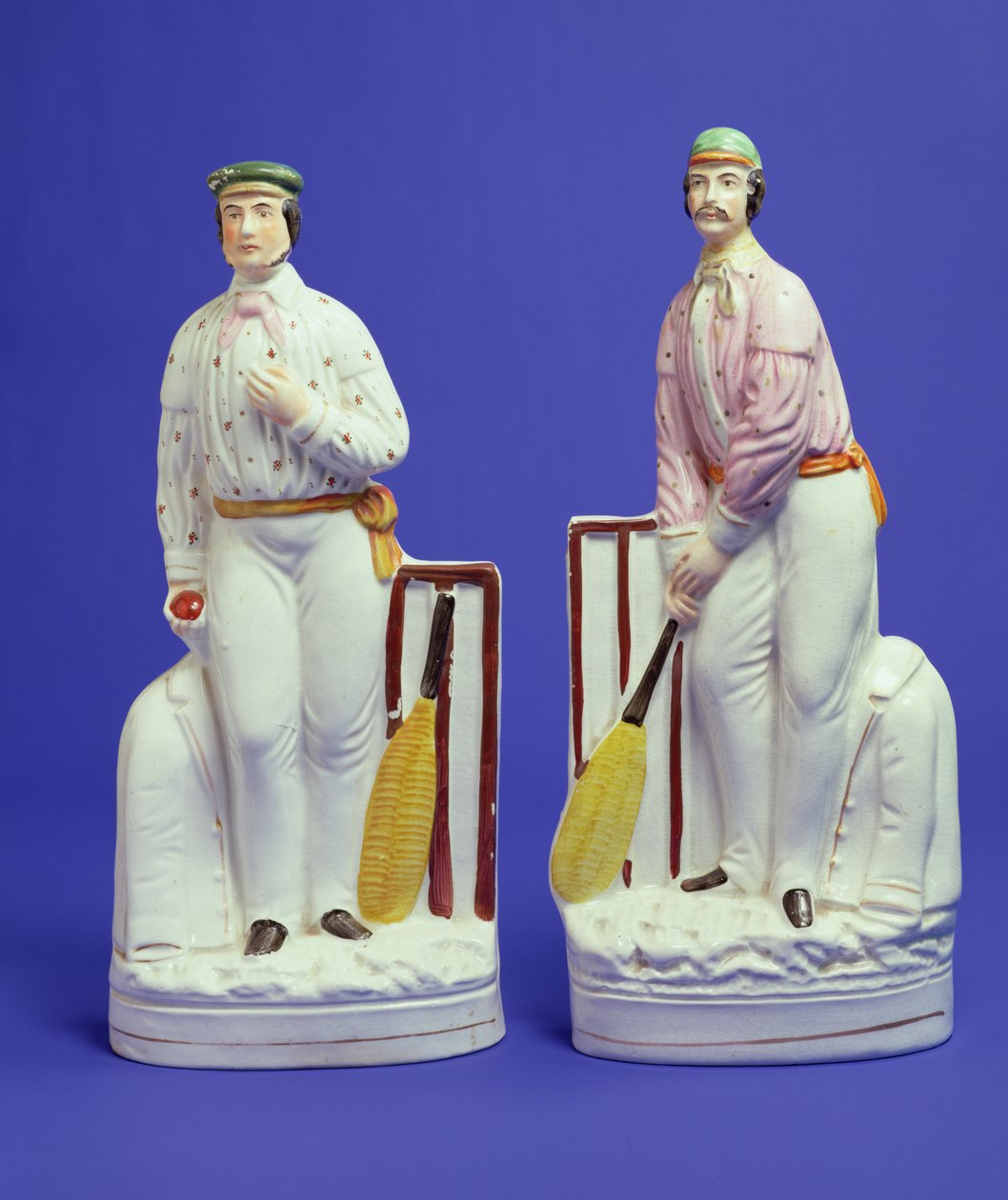 Ett par Staffordshire keramik cricketers känd för att representera George Parr och Julius Caesar (keramik) av English School