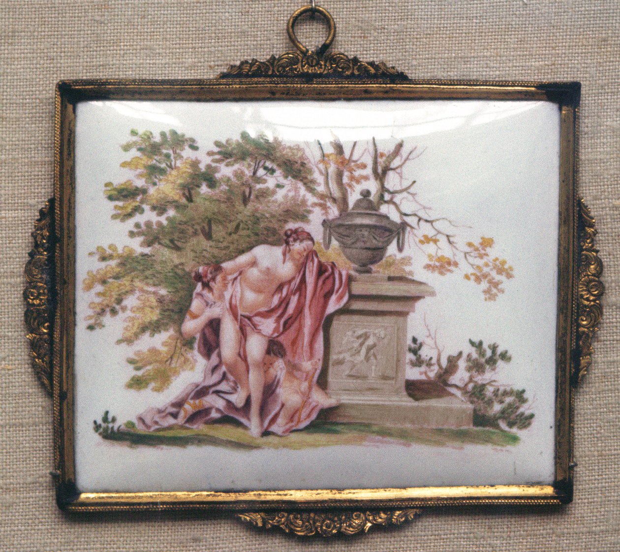 Plack föreställande Venus och Adonis, Birmingham, ca 1755-60 (keramik) av English School