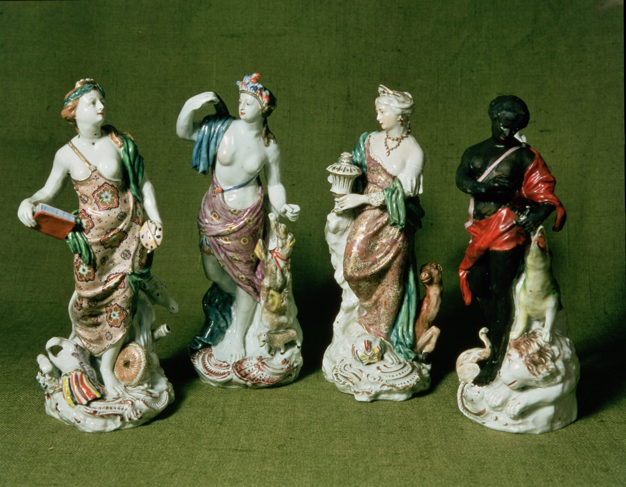 Plymouth-porslinsfigurer från de fyra kontinenterna producerade under William Cookworthy från Longton Hall-formar, ca 1770 (porslin) av English School