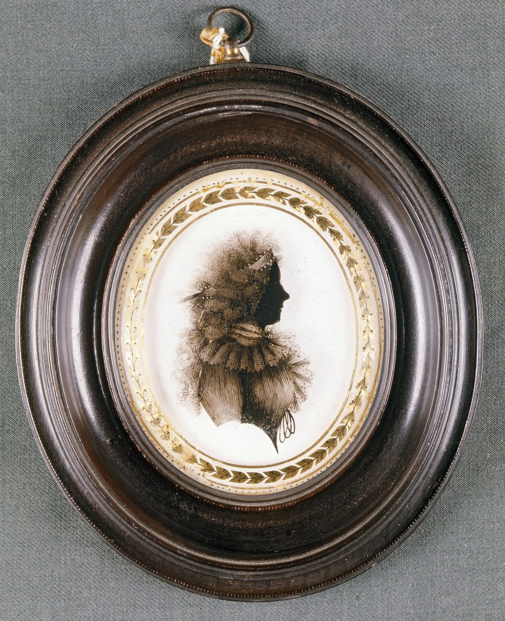 Silhuett av en dam, målad på konvext glas, av fru Isabella Beetham, sent 1700-tal (olja på glas) av English School