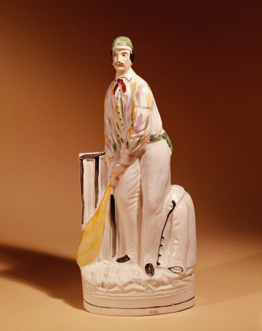 Staffordshire figur av en cricketspelare, 1865 av English School