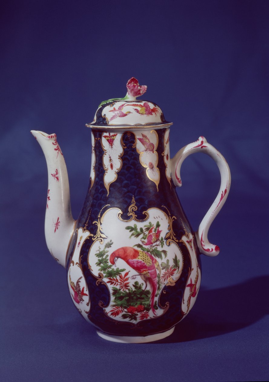 Worcester kaffekanna, dekorerad med paradisfåglar, ca 1750 (porslin) av English School