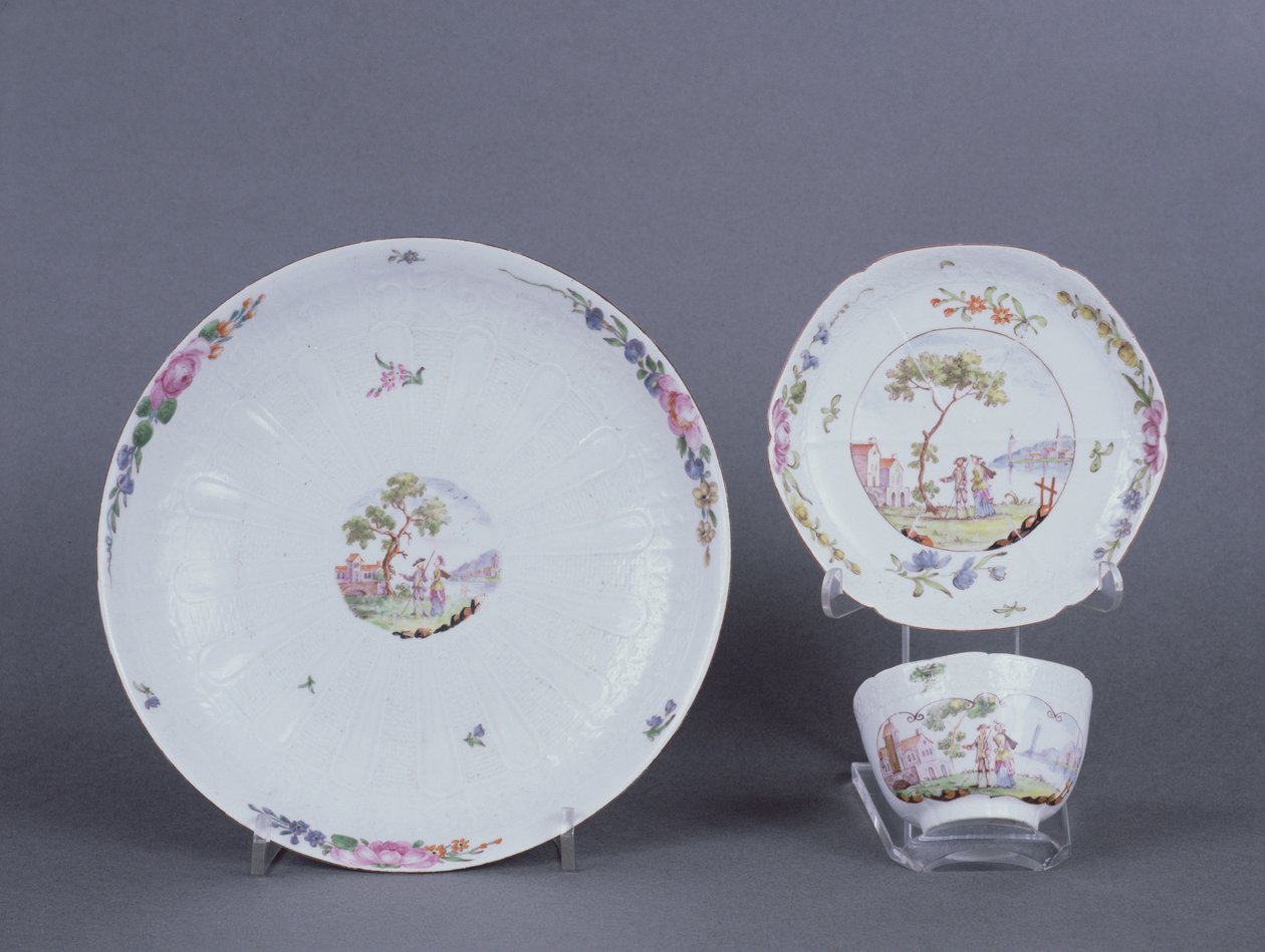 Worcester teskål och fat och fat, dekoration av kinoserie, ca 1750-55 (keramik) av English School