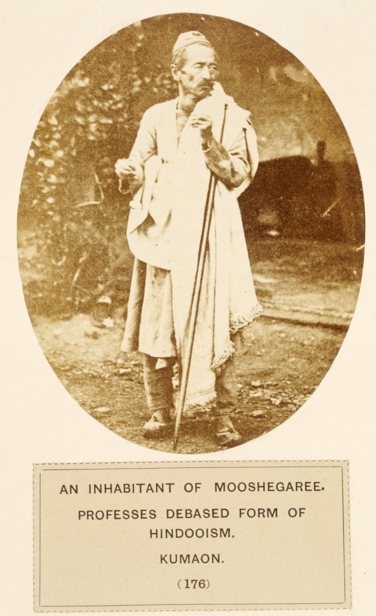 En invånare i Mooshegaree, bekänner sig till en förnedrad form av hindooism, Kumaon, från The People of India, av J. Forbes Watson, publicerad 1868 (albumtryck) av English Photographer