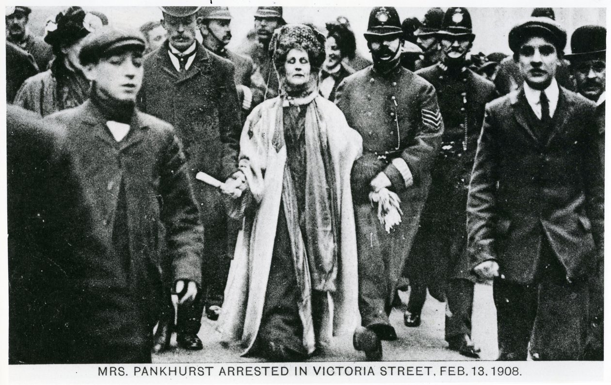 Arrestering av fru Emmeline Pankhurst på Victoria Street, 13 februari 1908 av English Photographer