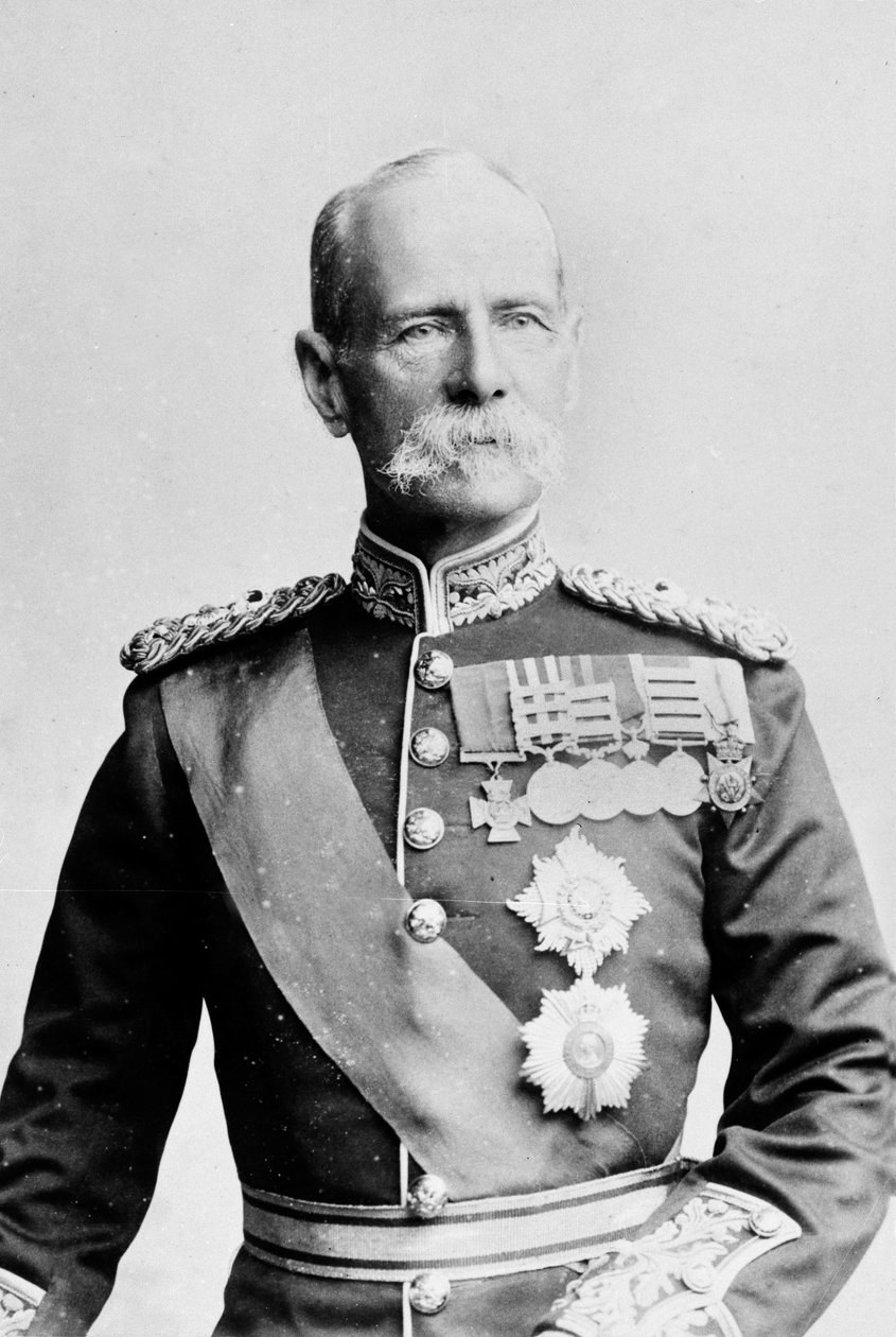 Fältmarskalk Lord Roberts (1832-1914) i hel klädsel, ca 1895 av English Photographer