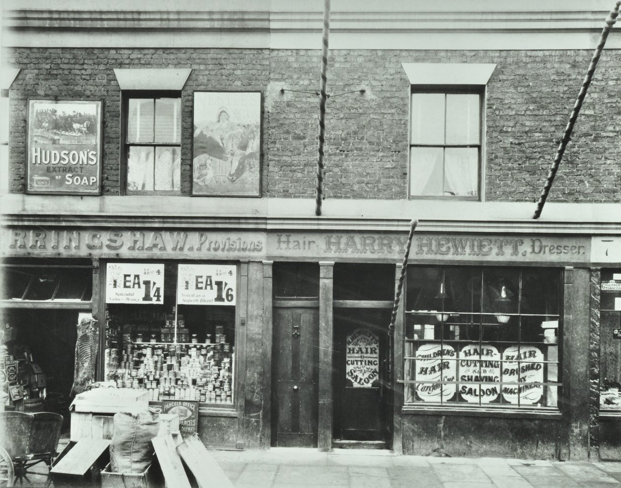 Grönsakshandlare, 5 Albert Road 97.0 ALB, 1899 av English Photographer