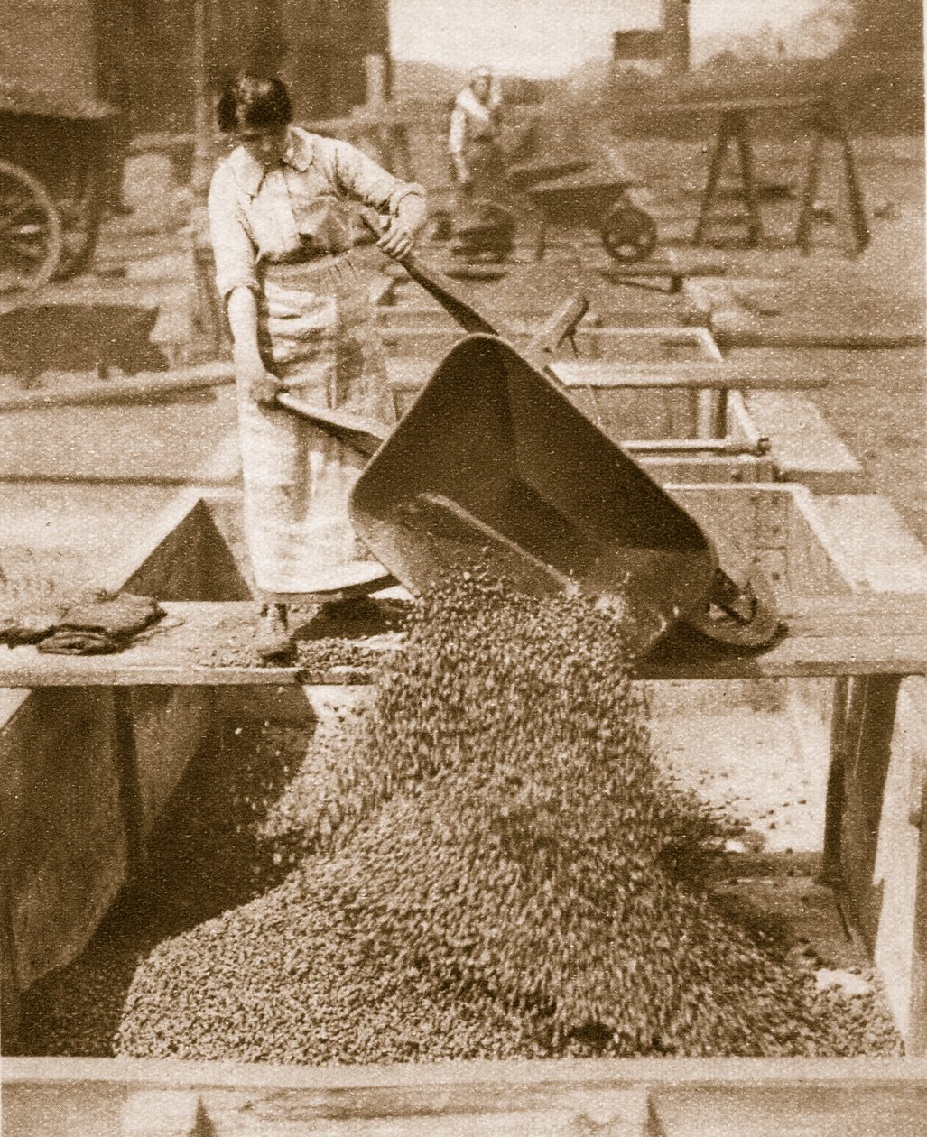 Hjälpkamrater hemma för hjältar utomlands, 1914-19 bw foto) av English Photographer