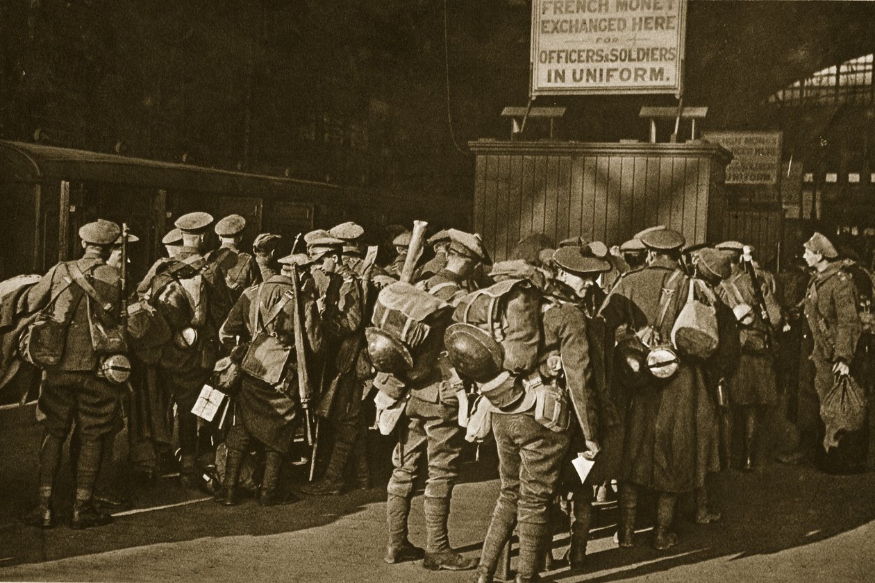 På väg hemåt, med sin stora uppgift mycket avslutade, 1918-19 av English Photographer