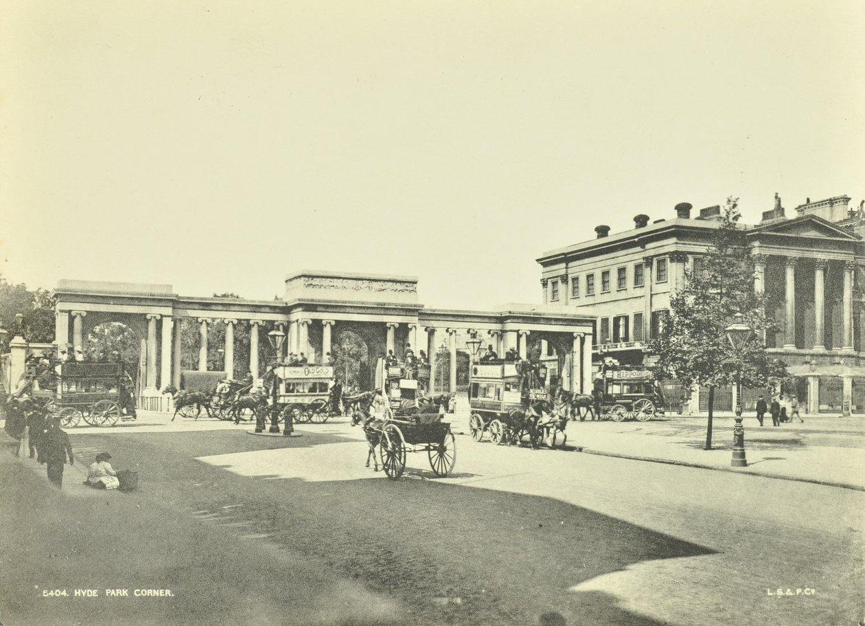 Hyde Park Corner, Westminster LB: ser norrut, 1896 av English Photographer