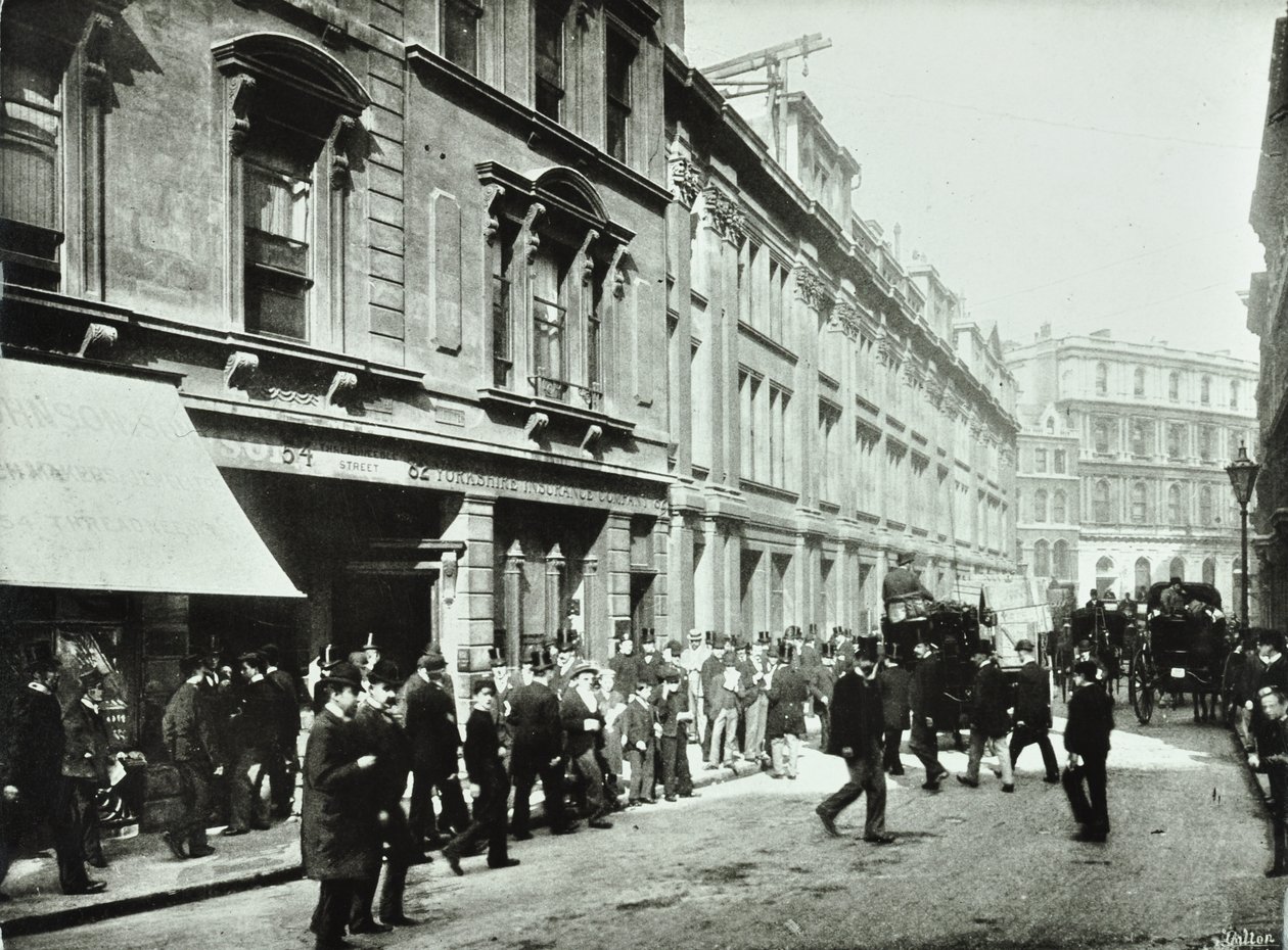 Old Broad Street, ingång till Stock Exchange, City of London, 1890 av English Photographer