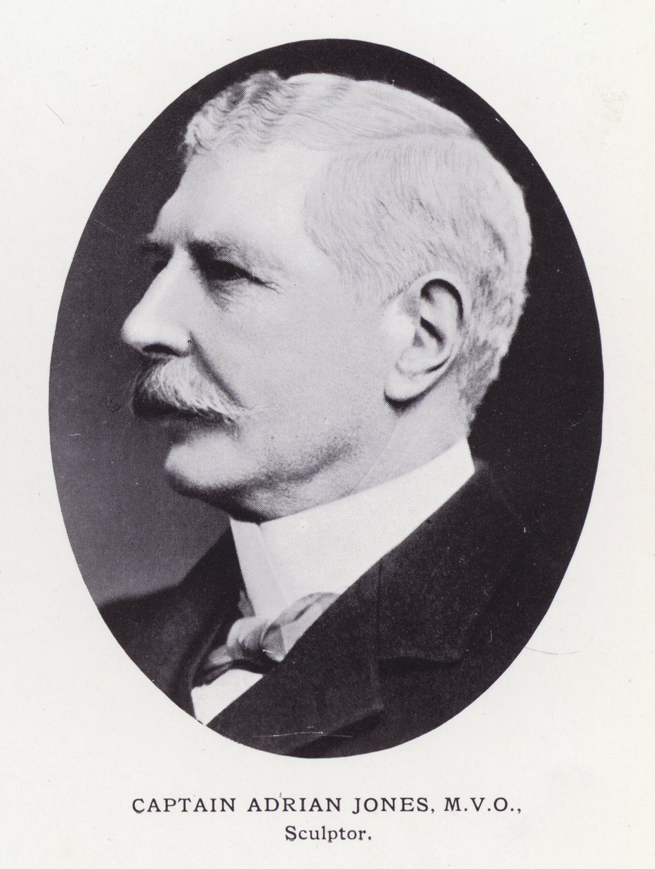 Prominent Men of London: Kapten Adrian Jones (s/v foto) av English Photographer