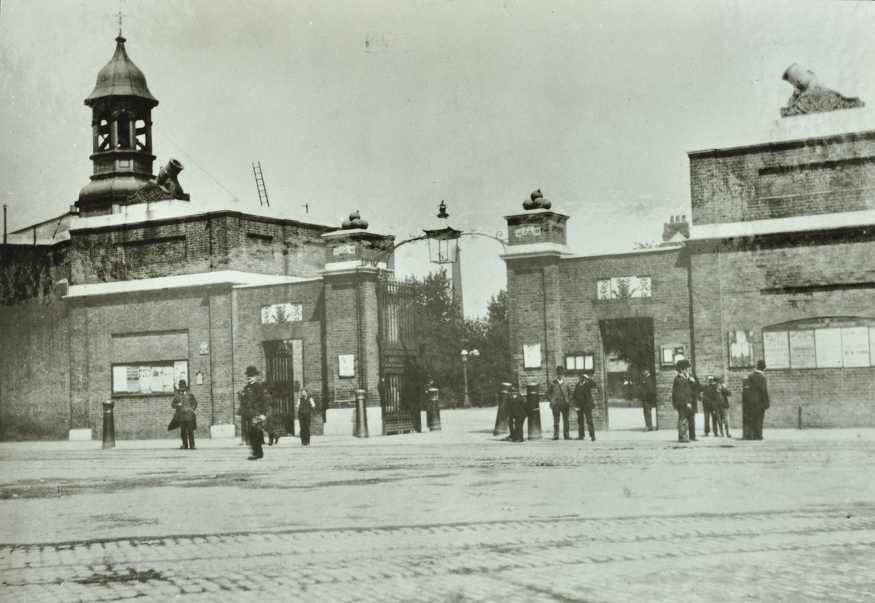Royal Arsenal huvudporten, 1890 av English Photographer