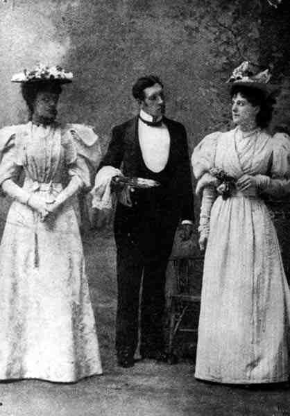 Scen från en föreställning av The Importance of Being Earnest, av Oscar Wilde (1854-1900) på St. James