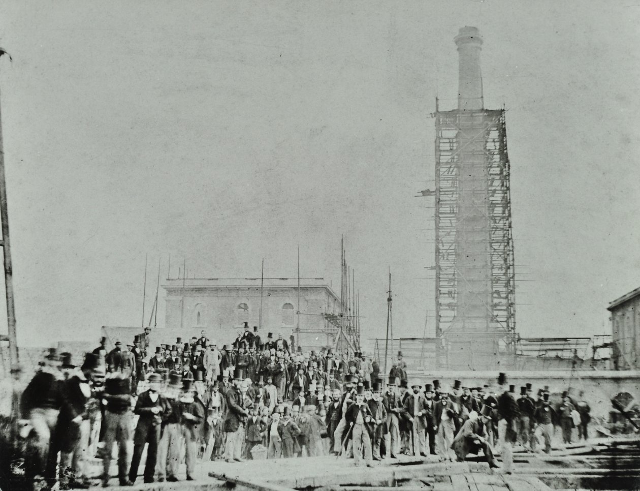 Southern Outfall Sewer, Crossness: dignitärer på platsen, 1865 av English Photographer