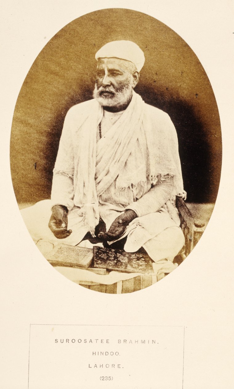 Suroosatee Brahmin, Hindoo, Lahore, från The People of India, av J. Forbes Watson, publicerad 1868 (albumtryck) av English Photographer