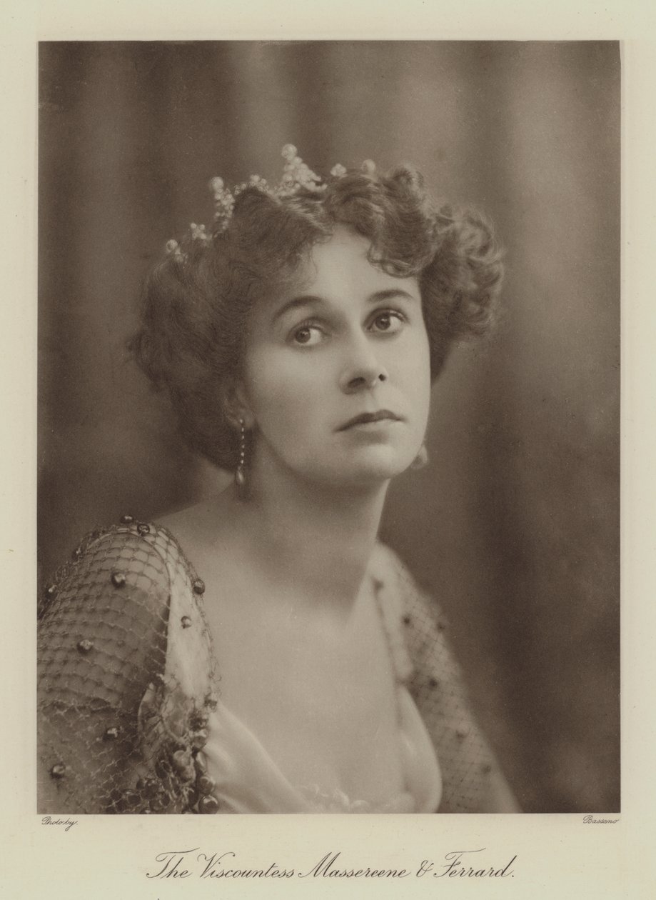 Viscountess Massereene och Ferrard (svartvitt foto) av English Photographer