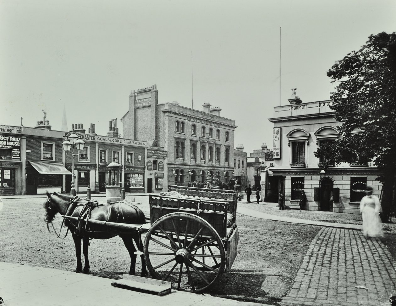Upper Richmond Road, väster om Putney High Street, visar hästdraget fordon i förgrunden, 1880 av English Photographer