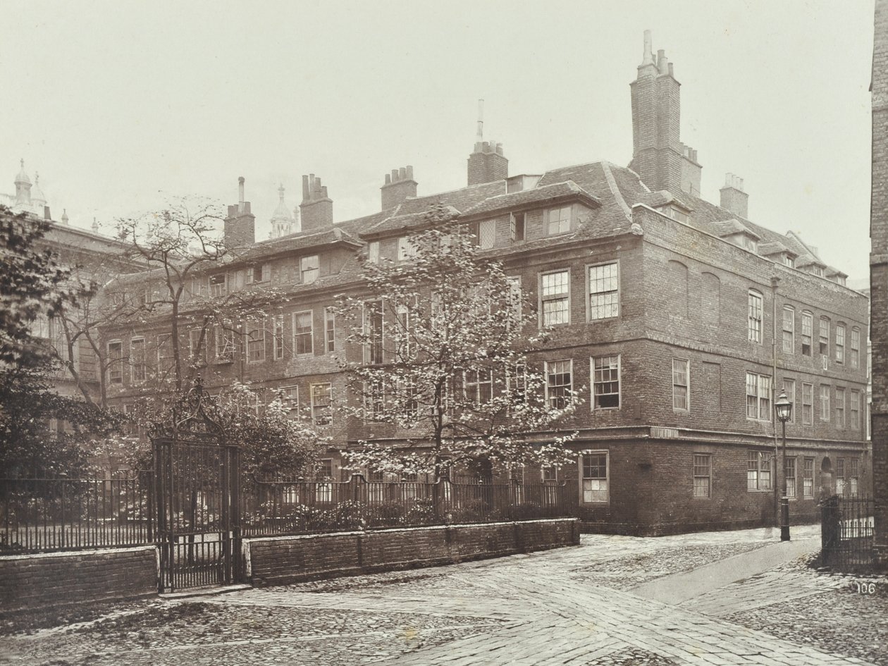 Utsikt över Clifford Inn, City of London, 1885 av English Photographer