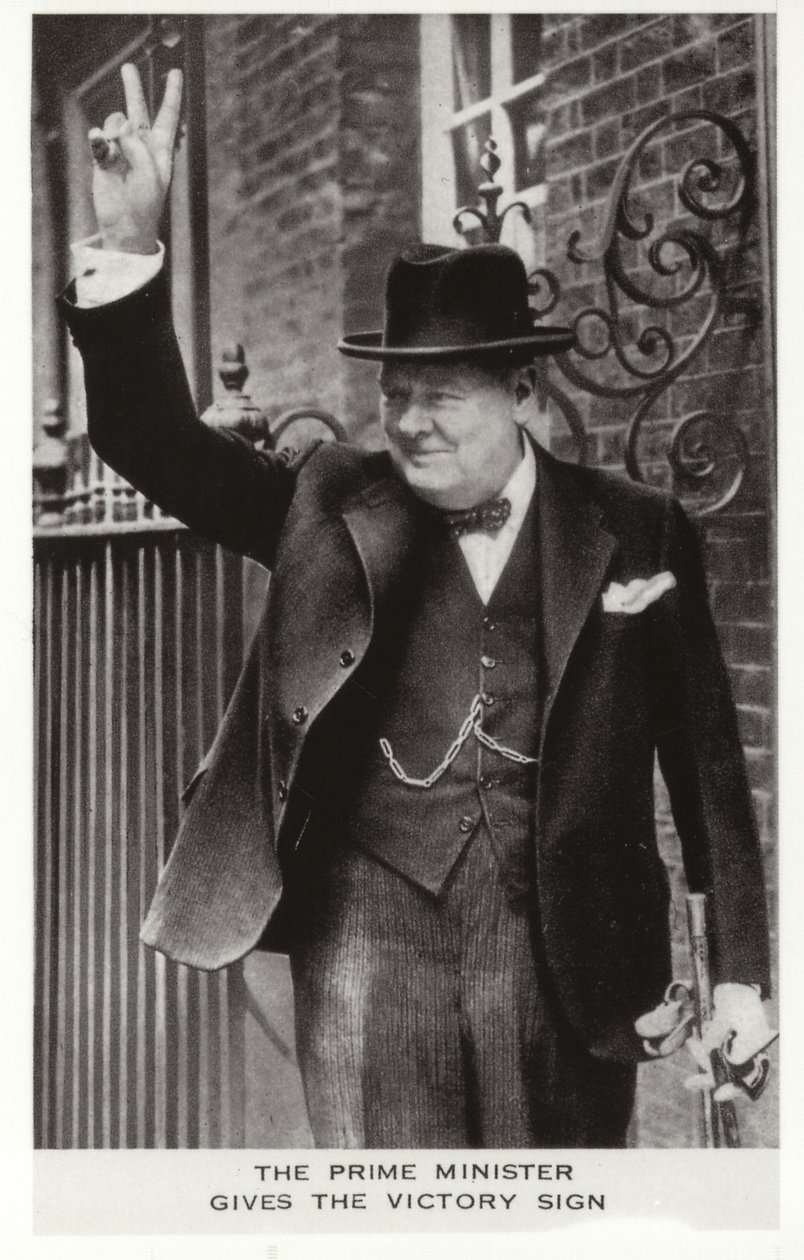 Winston Churchill gör Victory-skylten utanför Downing Street 10, 5 juni av English Photographer