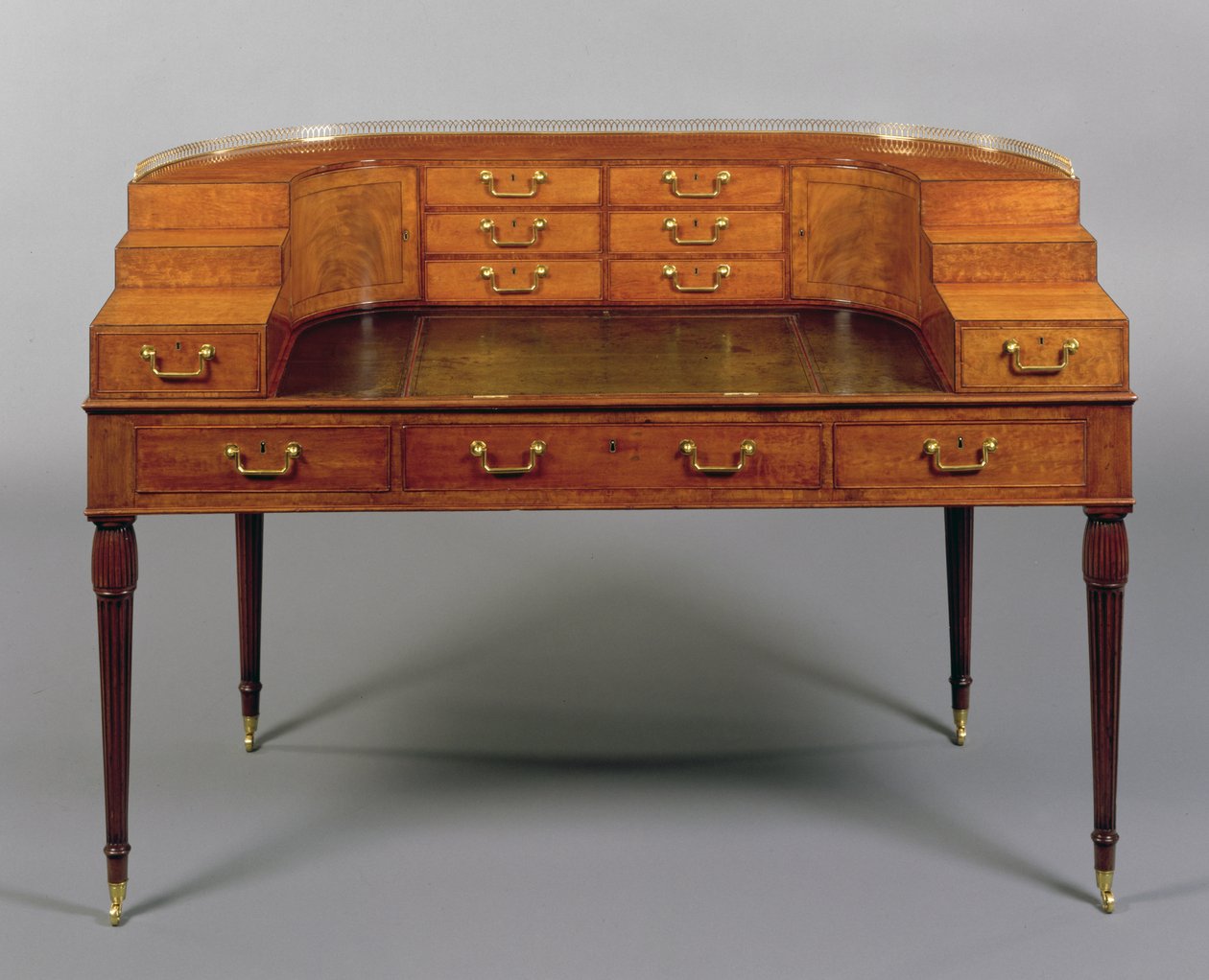Ett skrivbord i George III Carlton House, ca 1800 (trä) av English School
