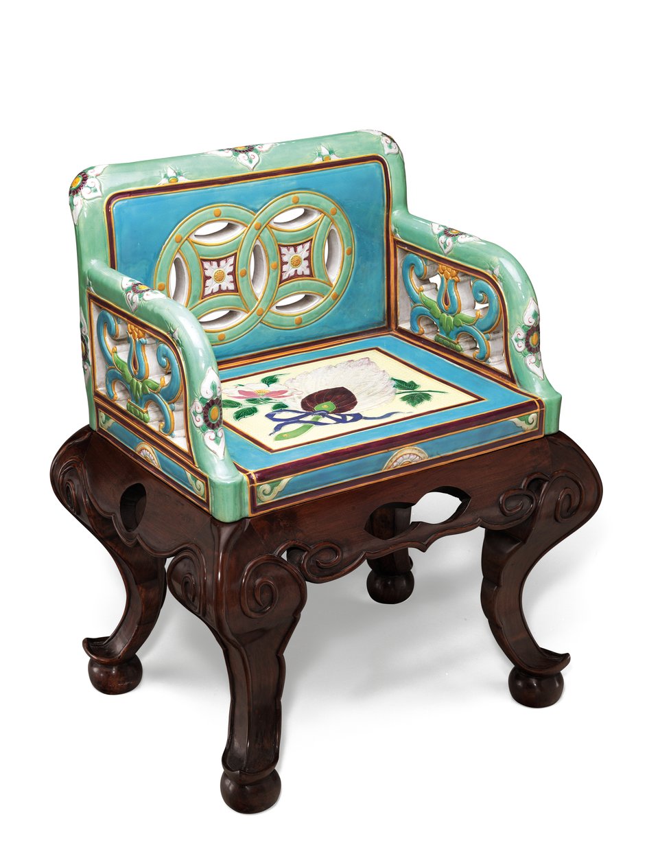 En Minton majolica estetisk turkos och havsskumsgrön markfåtölj, ca 1865 av English School