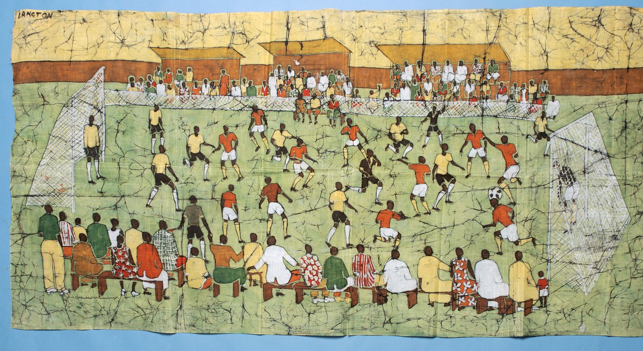 Afrikansk batik som illustrerar en fotbollsmatch med folkmassor som tittar på läktaren (textil) av English School