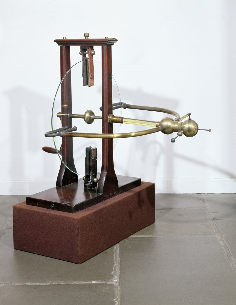 Elektrostatisk plåtmaskin, efter design av Jan Ingenhousz (1730-99) av English School