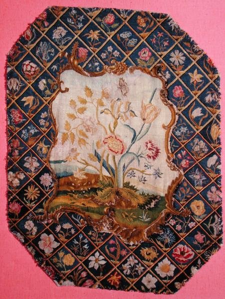 Broderi från eldskärm eller stolsrygg, mitten av 1700-talet (ull och siden på linne) av English School