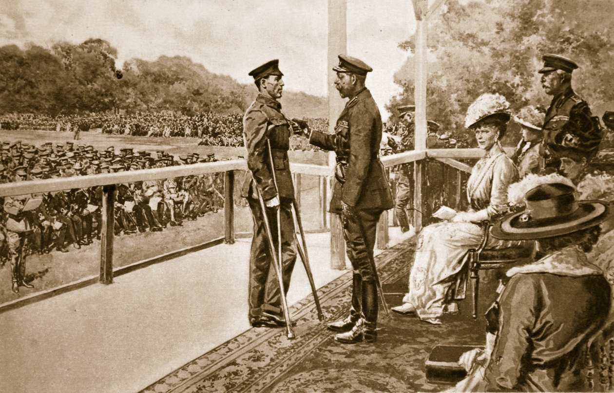 För tapperhet: Kung George dekorerar menig Thomas Hughes, från Connaught Rangers, med V.C., i Hyde Park, 2 juni 1917, 1914-19 av English School