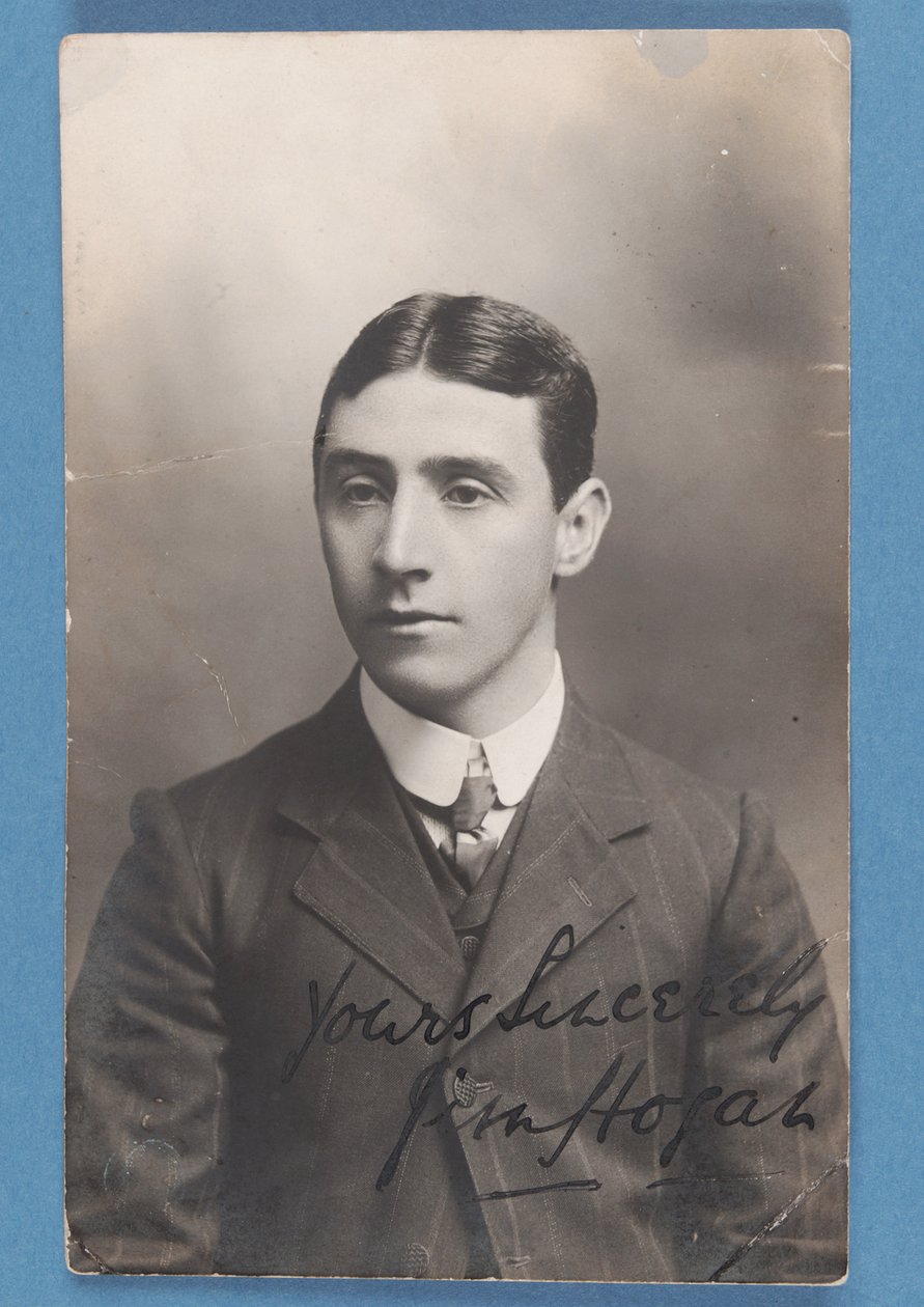 Jim Hogan, 1907 av English School
