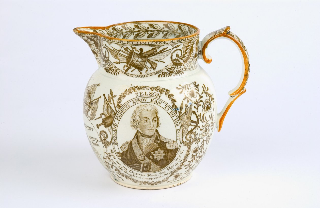 Kanna med överföringsdesigner till minne av Horatio Nelsons (1758-1805) strider och utmärkelser c.1805 (lergods) av English School
