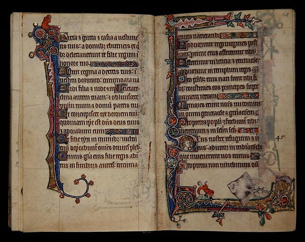 Ms 1-2005, ff.67v-68r: En gigantisk skridsko skrämmer en man, gränsdekoration från Macclesfield Psalter, Use of Sarum, East Anglia, c.1330 (vellum) av English School
