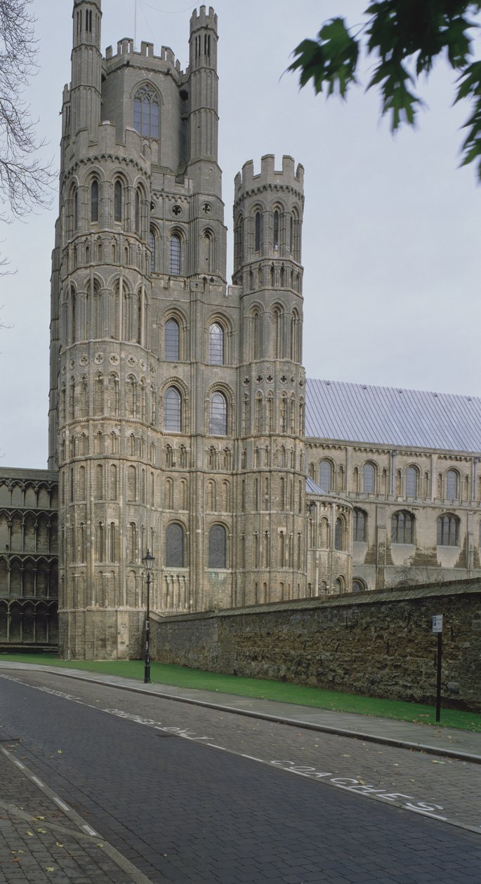 Octagon Tower, från söder, byggt 1322 av English School