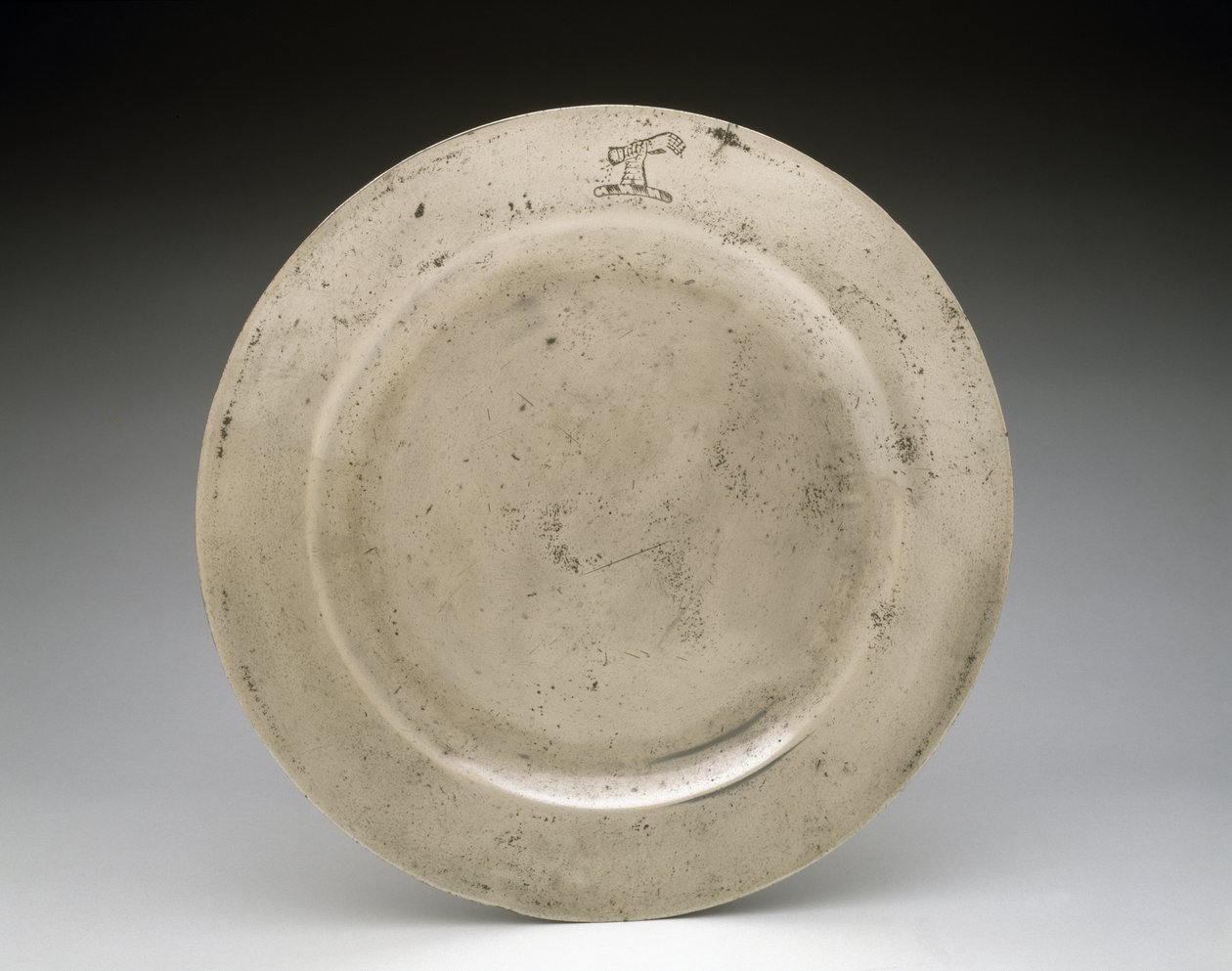 Tallrik, c. 1750 (tenn) av English School