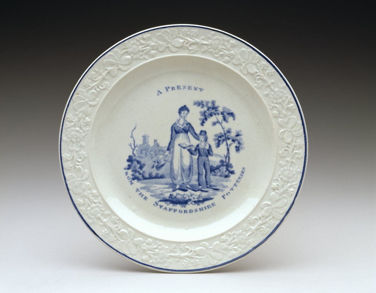 Tallrik, c. 1820 (blyglaserat lergods med transfertryck) av English School