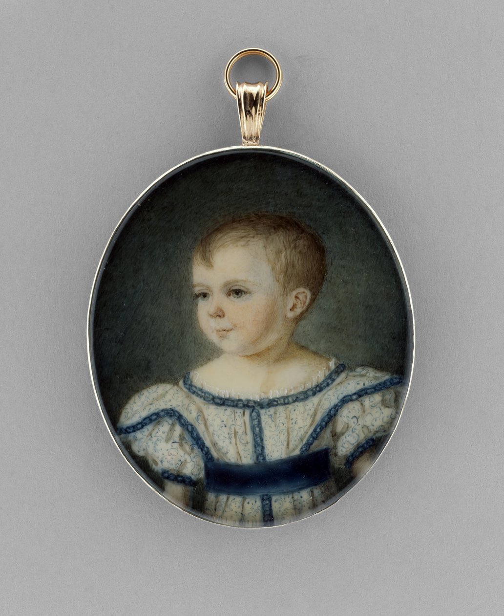 Porträtt av en pojke, ca 1820-30 (akvarell på elfenben, förgylld och glas) av English School