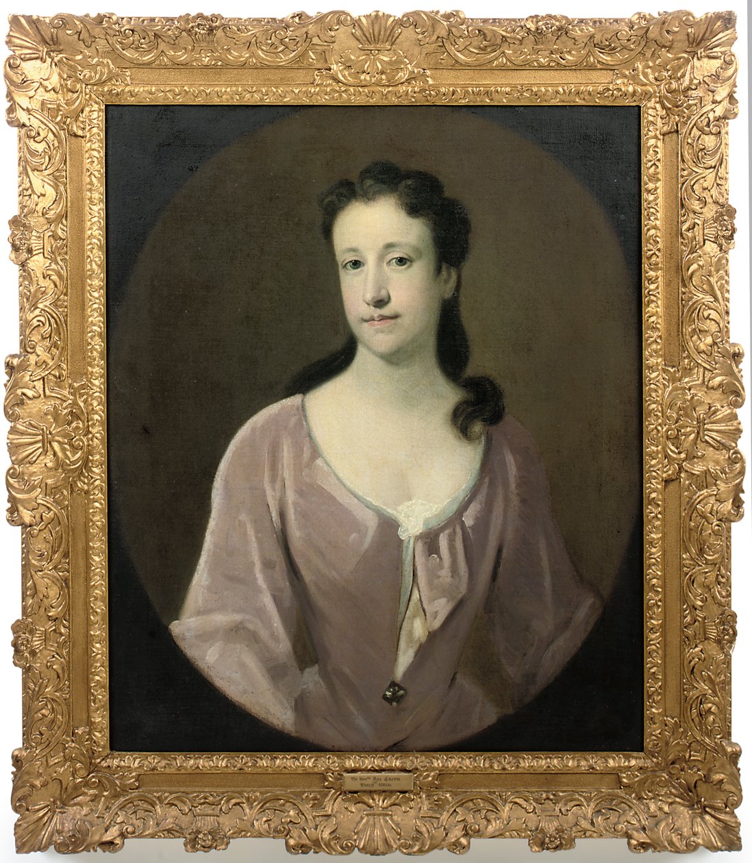 Porträtt av en dam. traditionellt identifierad som Mrs Dorothy Smith, född Barret-Lennard av English School