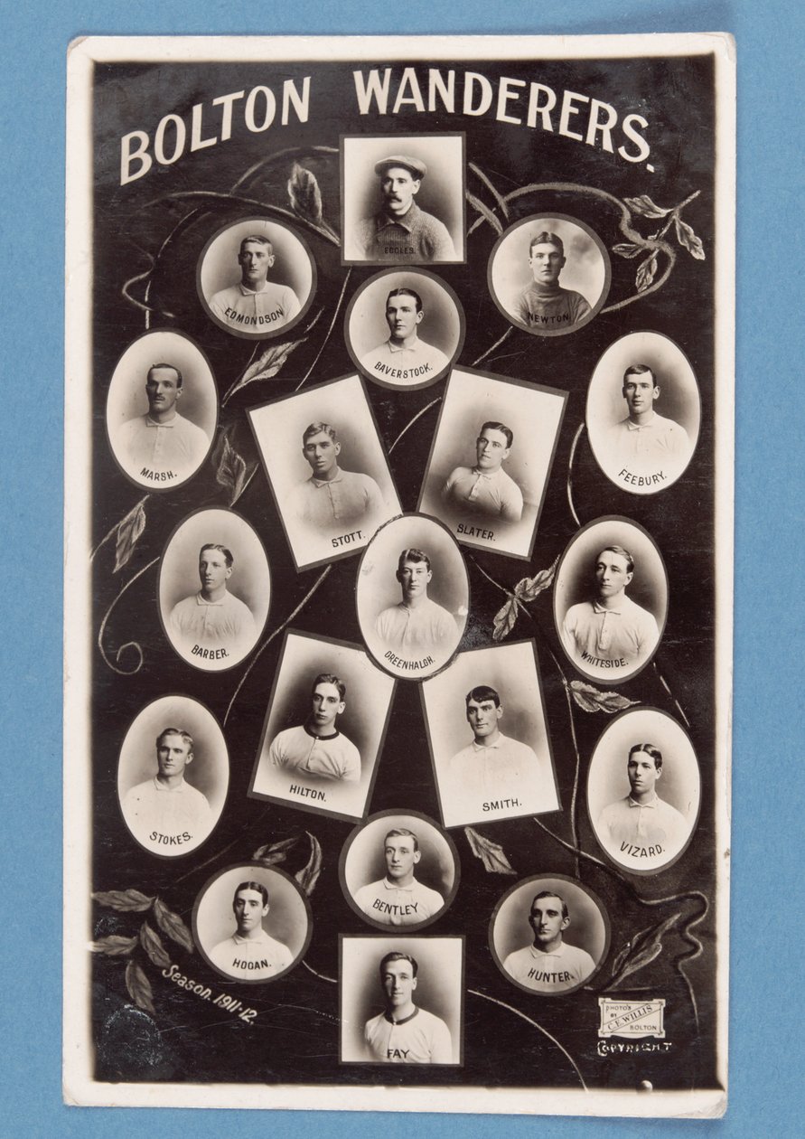 Vykort av Bolton Wanderers FC-spelare, säsongen 1911-12 (bw litho) av English School