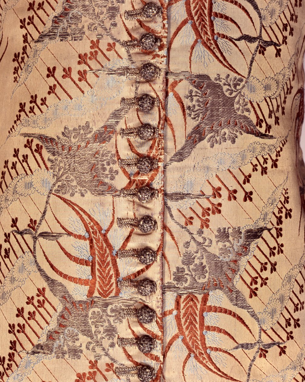 Väst med ärmar, ca 1705-15 (silke och brokad) av English School