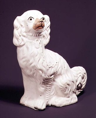 Staffordshire figur av en hund, mitten av 1800-talet av English School
